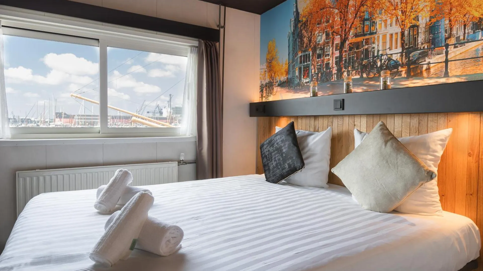 *** Szálloda Botel Amszterdam Hollandia